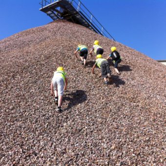 Ferienspaß im flüsternden Kieswerk Lauenförde