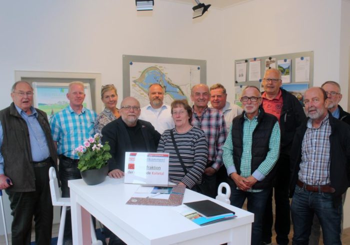 Kalletaler SPD-Ratsfraktion zu Gast im Info-Zentrum „Weserauenpark Lippe – Schloß Varenholz“