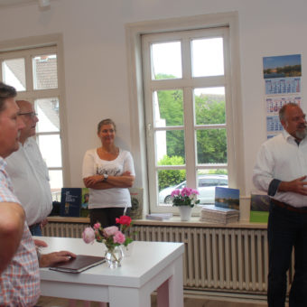 Landtagsabgeordneter, Jürgen Berghahn, zu Gast im Informationszentrum Weserauenpark Lippe – Schloß Varenholz
